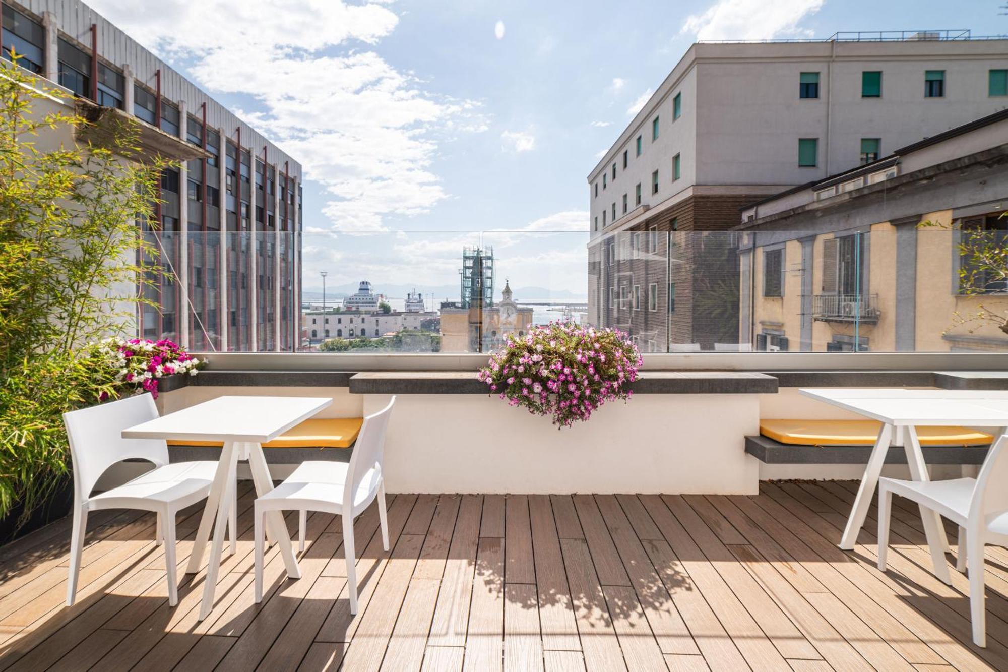 Cortese Suite Неаполь Экстерьер фото